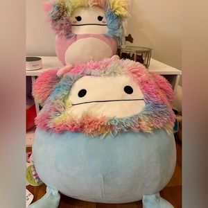 a baby and a mommy bigfoot squishmellow
